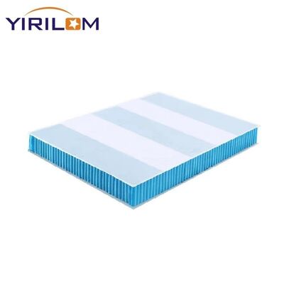 สปริงกระเป๋าคือสปริงสายด้ายตัวต่อตัวที่ถัดมาถูกปิดในบางรูปแบบของผ้าหรือวัสดุ